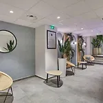 Odalys - Arenes - Palais Des Congres 4*