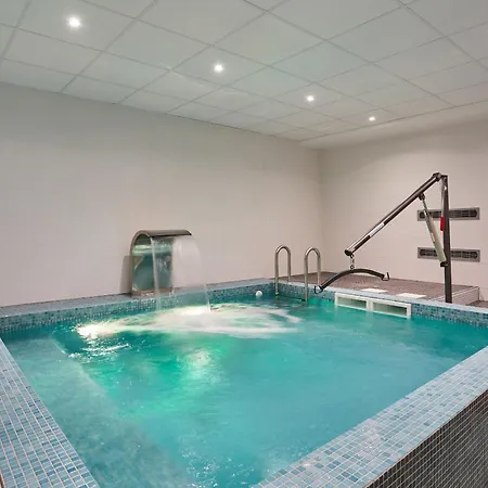 Odalys - Arenes - Palais Des Congres 4* نيم