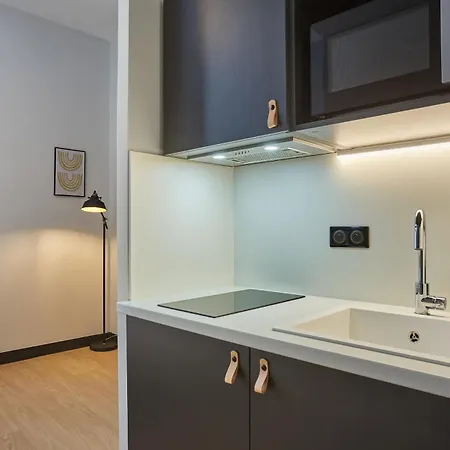 Odalys - Arenes - Palais Des Congres Lägenhetshotell 4*
