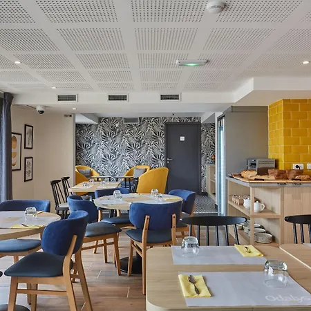 Odalys - Arenes - Palais Des Congres 4* نيم