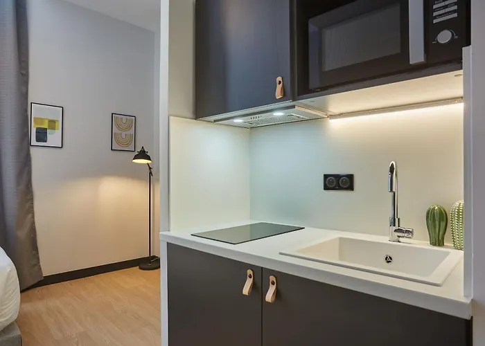 Odalys - Arenes - Palais Des Congres 公寓式酒店 4*